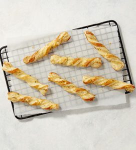 PARMESAN CHEESE TWISTS